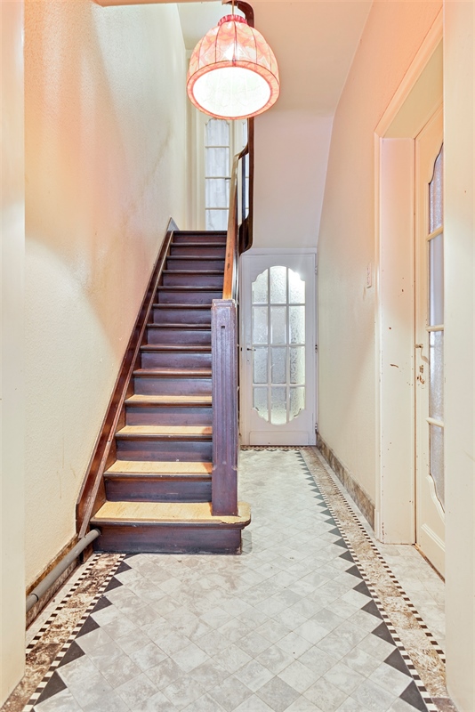 Featured image 3