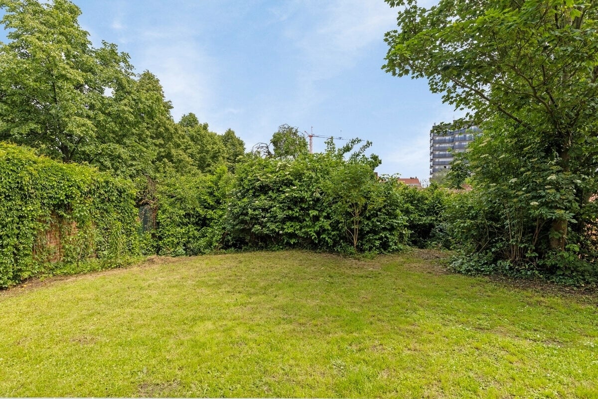 Featured image 3