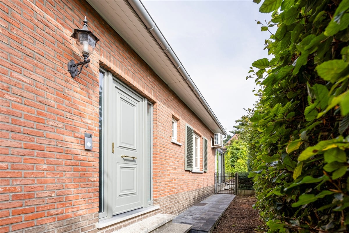 Featured image 4