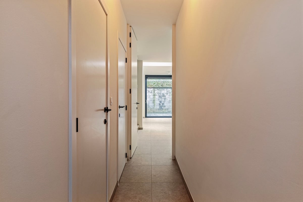 Featured image 3