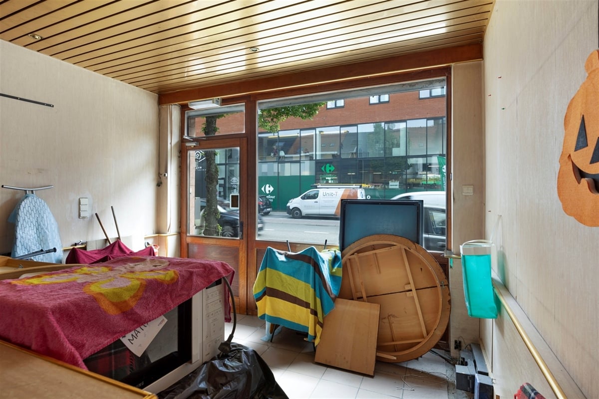 Featured image 4