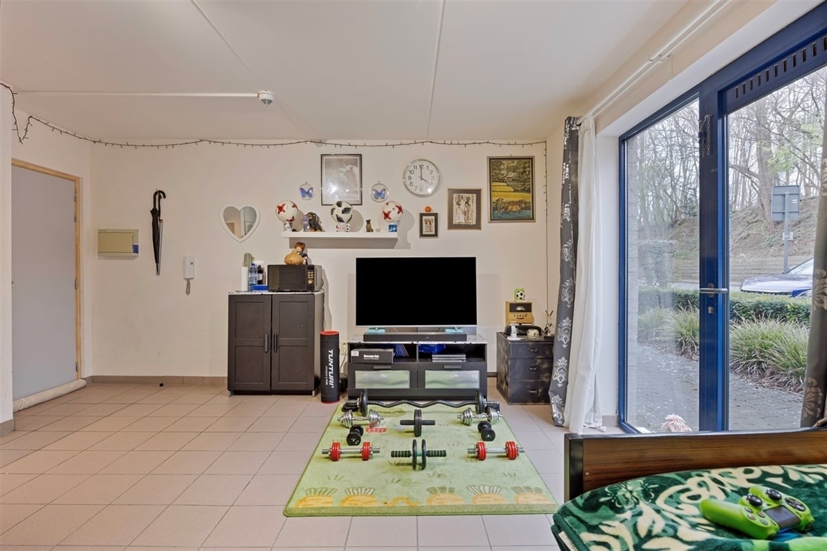 Featured image 4