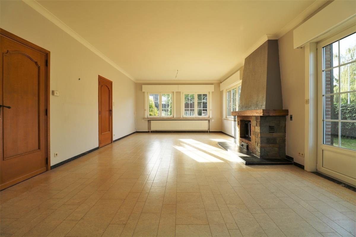 additional-126590-2 Image en vedette 4