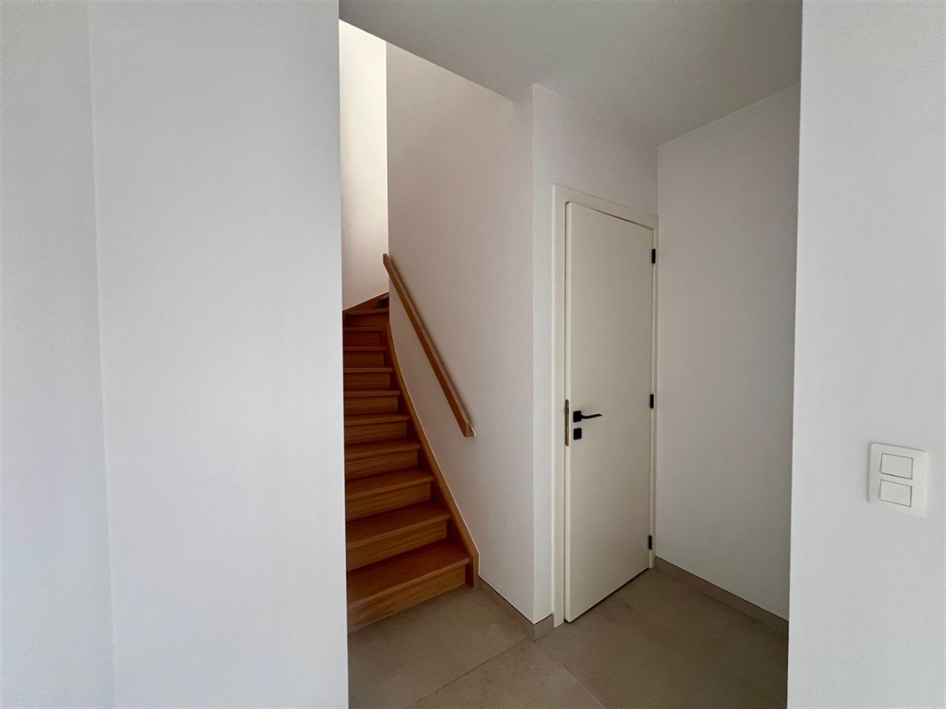 Featured image 4