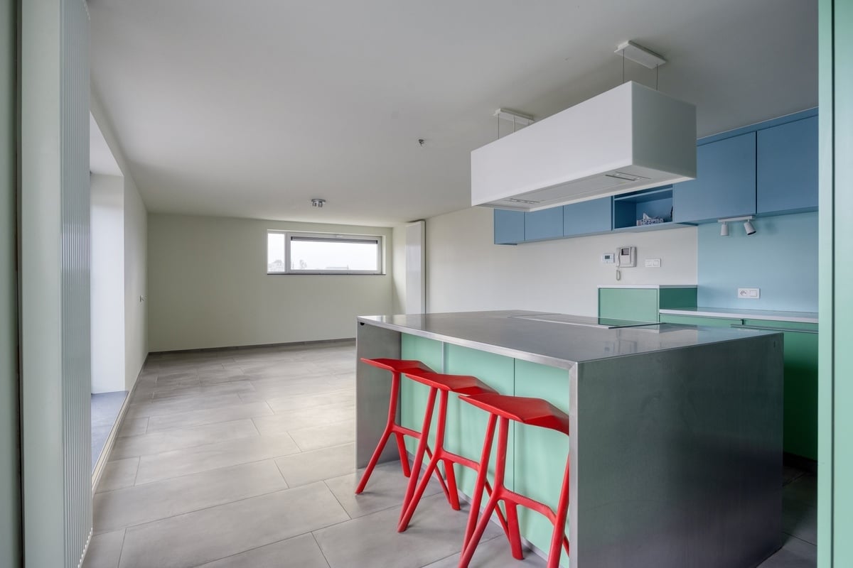 additional-131041-2 Featured image 4