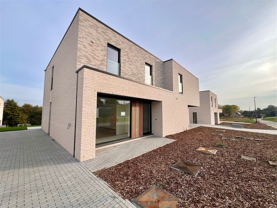 additional-131506 Featured image 2