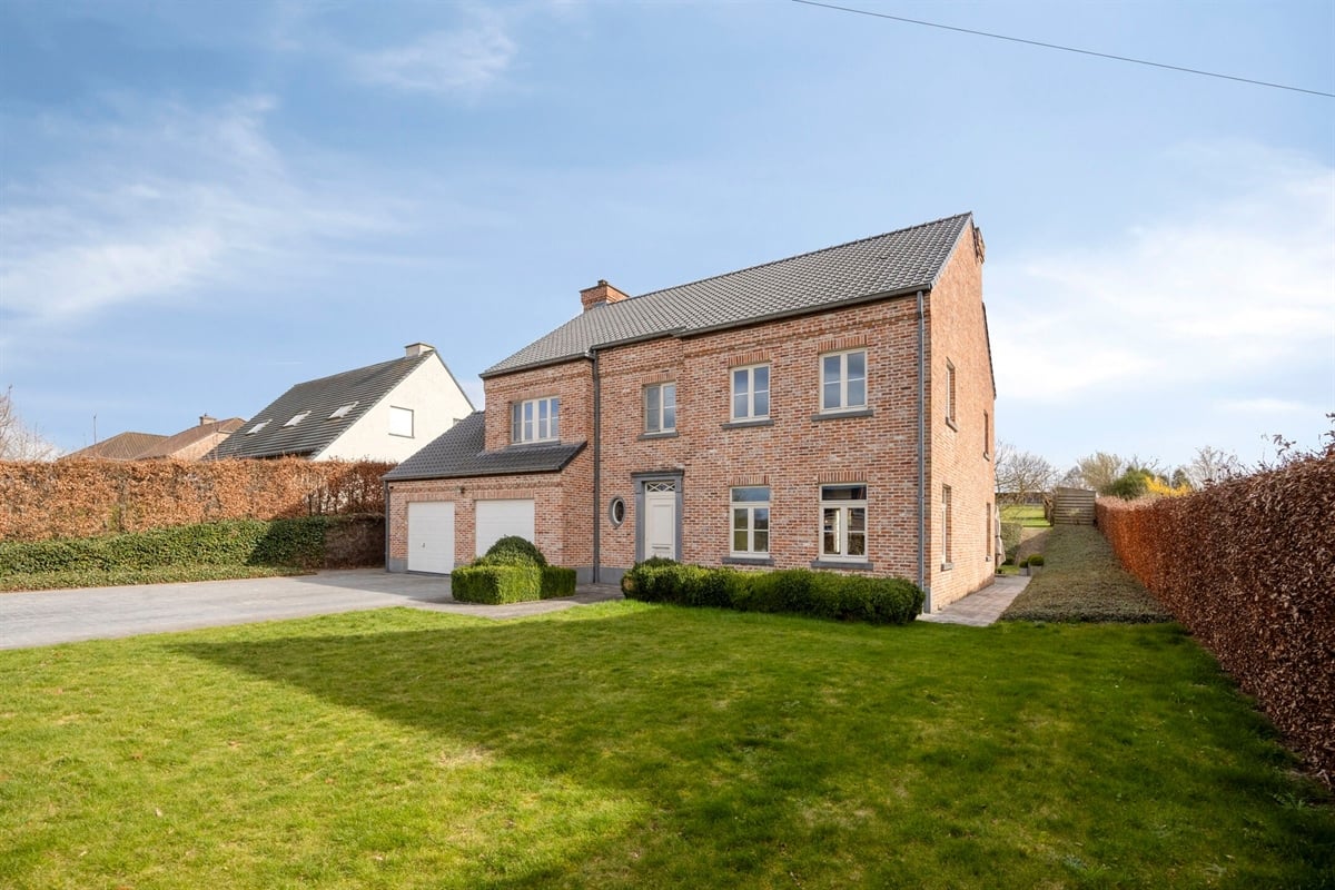 Villa te koop in Hoegaarden